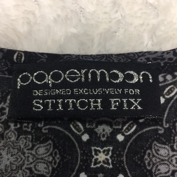 Papermoon Stitch Fix cold shoulder top - size - Small - Picture 6 of 8